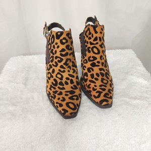 Qupid Slay Women's Faux Suede Animal Print Ankle Boots Chunky Heel Size 8